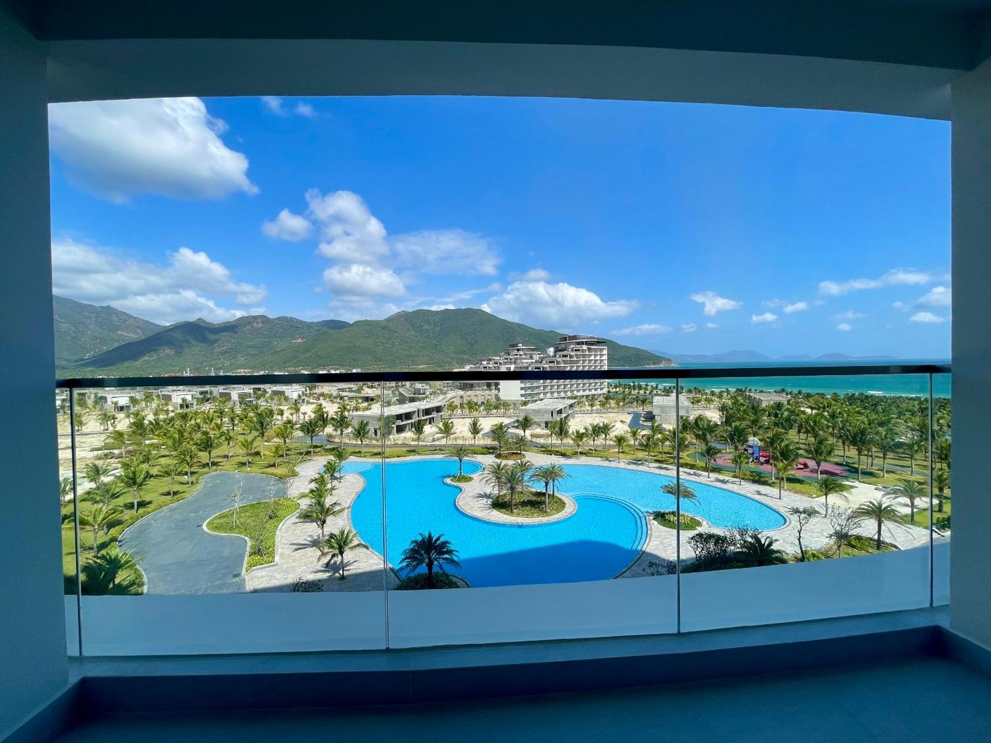 Aquamarine Beachfront Resort & Spa Камрань Экстерьер фото