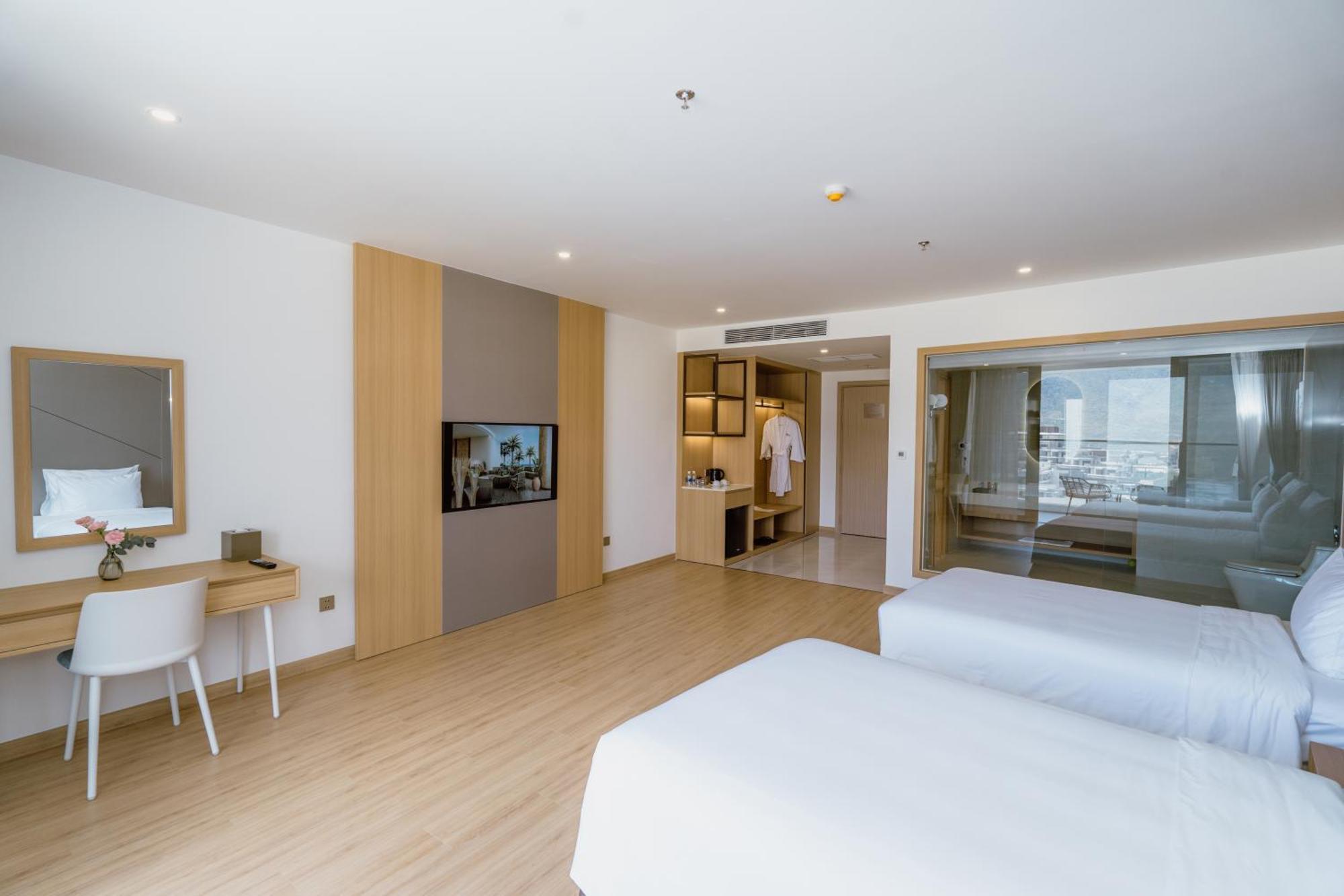 Aquamarine Beachfront Resort & Spa Камрань Экстерьер фото