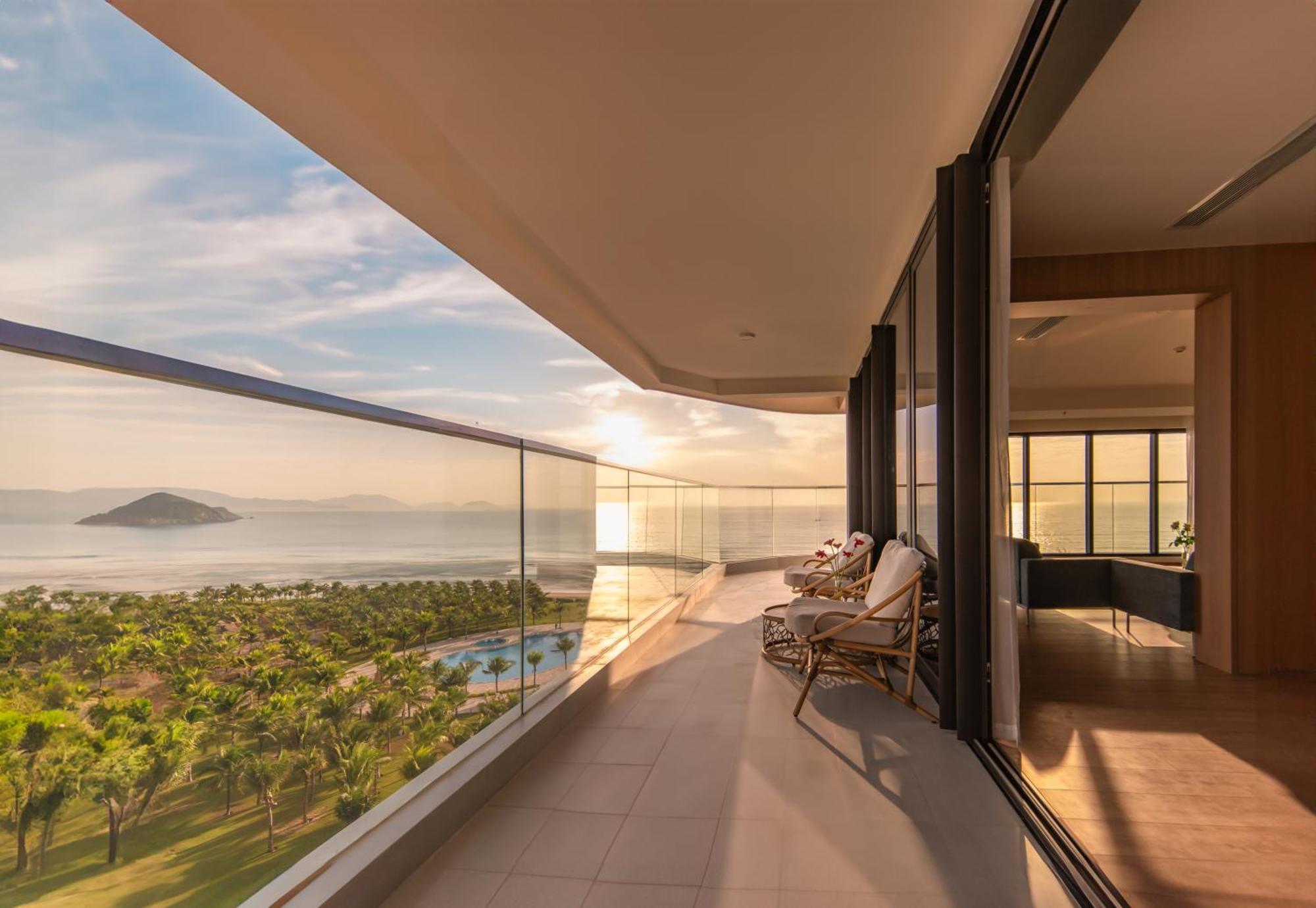 Aquamarine Beachfront Resort & Spa Камрань Экстерьер фото