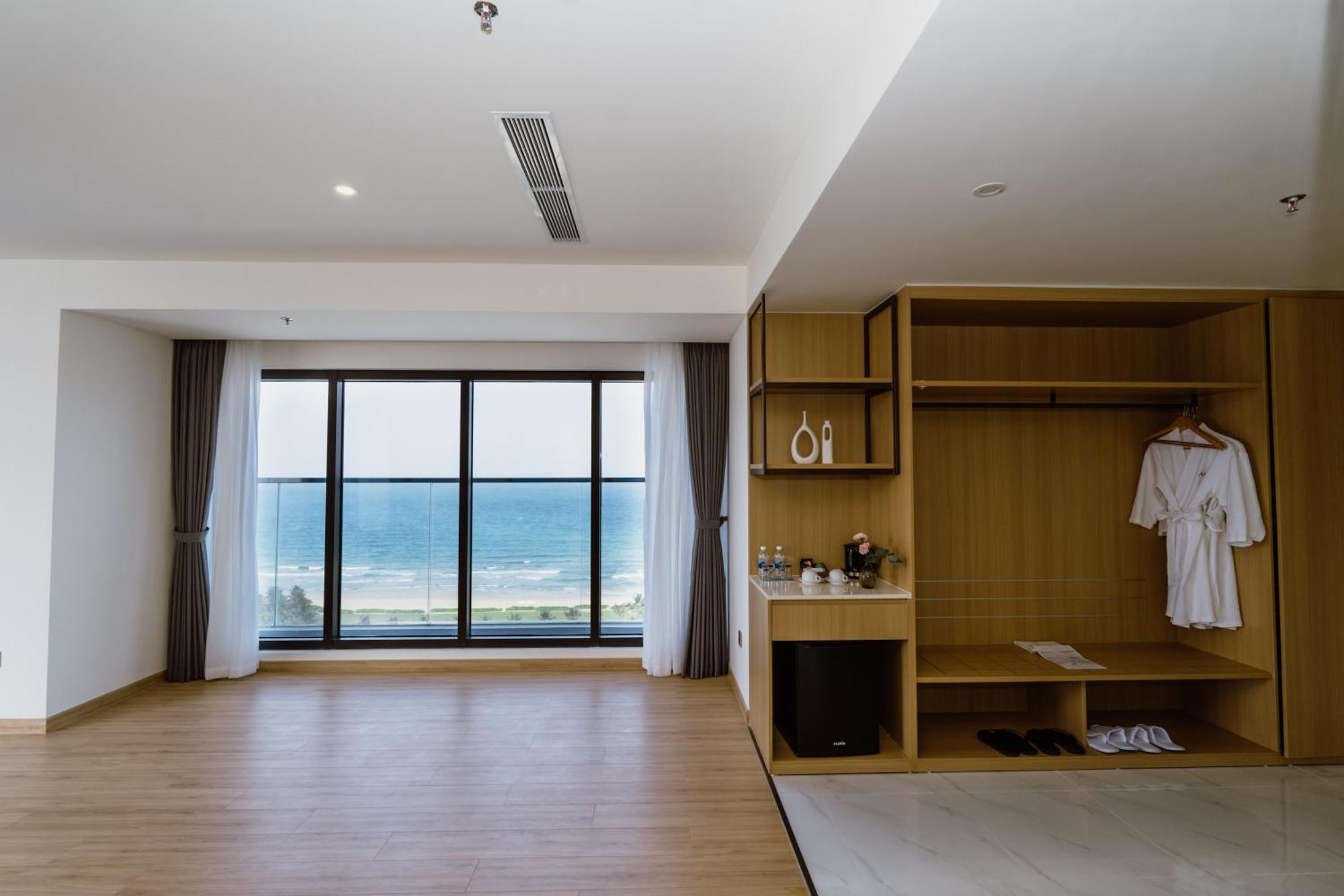 Aquamarine Beachfront Resort & Spa Камрань Экстерьер фото