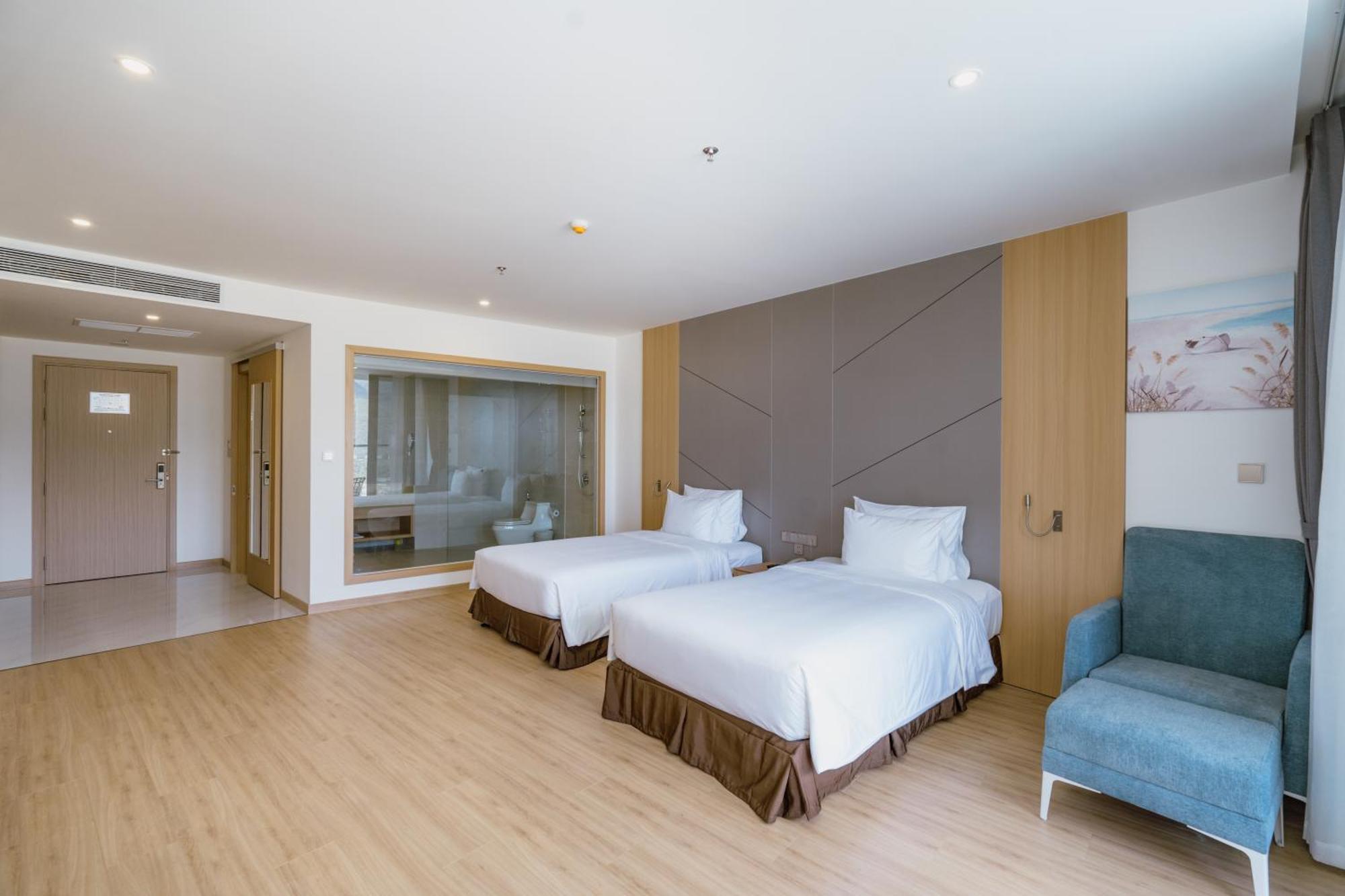 Aquamarine Beachfront Resort & Spa Камрань Экстерьер фото